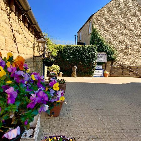Отель Broadlands (Adults Only) Буртон-он-те-Уотер Экстерьер фото